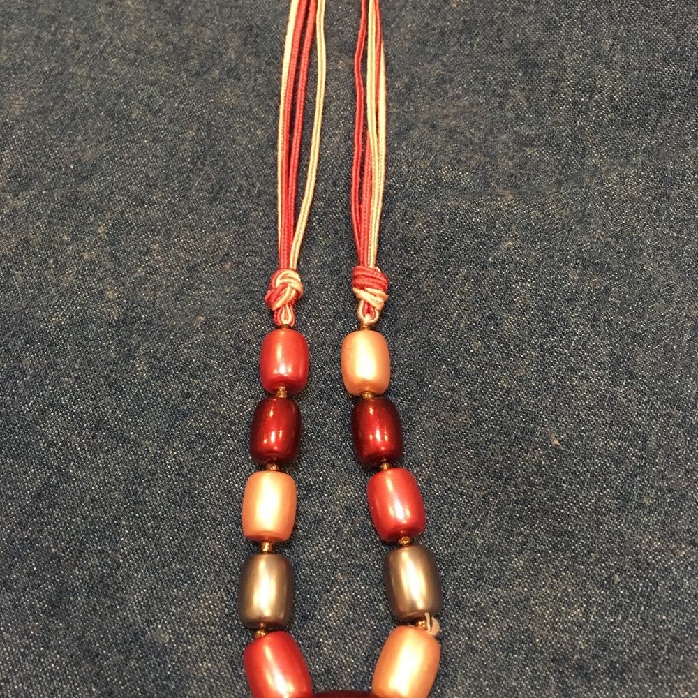 Ladies necklace